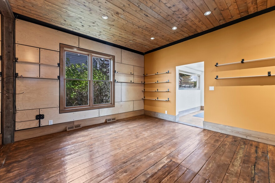 More Photos Of 533 E Mendenhall, Bozeman Medical For Sale