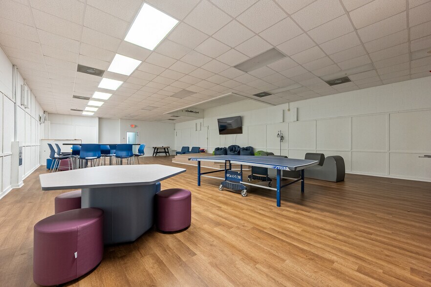 More Photos Of 516 N Main St, Hillsville Office Residential For Sale