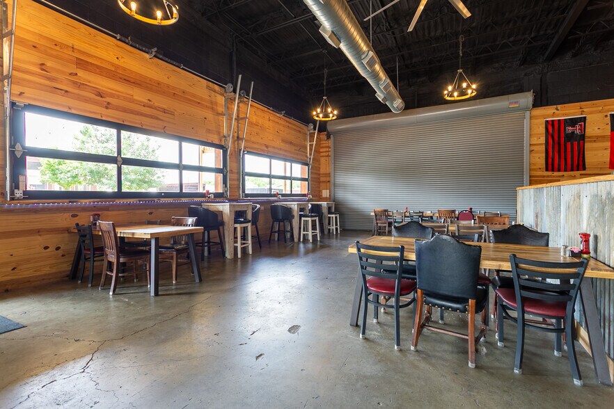 More Photos Of 125 W Highway 171, Godley Freestanding For Sale