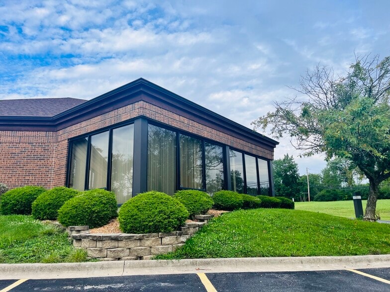 Primary Photo Of 19630 Governors Hwy, Flossmoor Office For Lease