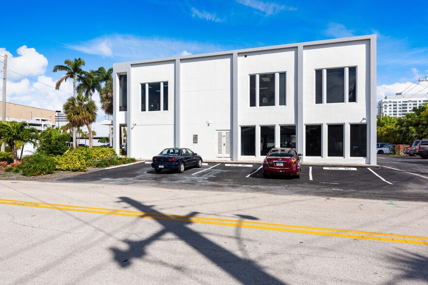 More Photos Of 900 NE 26th Ave, Fort Lauderdale Medical For Lease