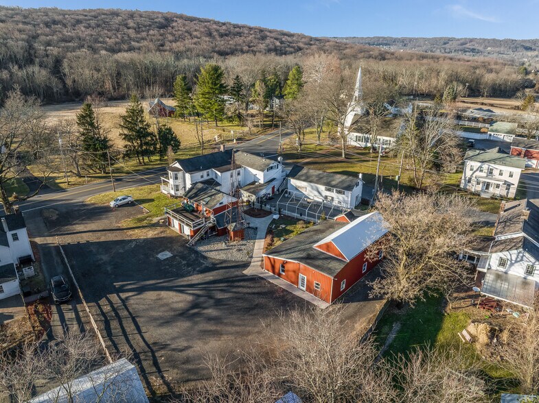 More Photos Of 171 Stanton Rd, Flemington General Retail For Sale