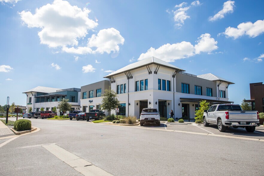 More Photos Of 19 Plaza Way, Watersound General Retail For Lease