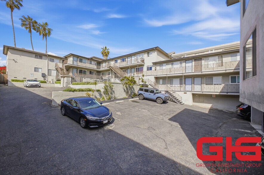 More Photos Of 376 N Avenue 57, Los Angeles Apartments For Sale