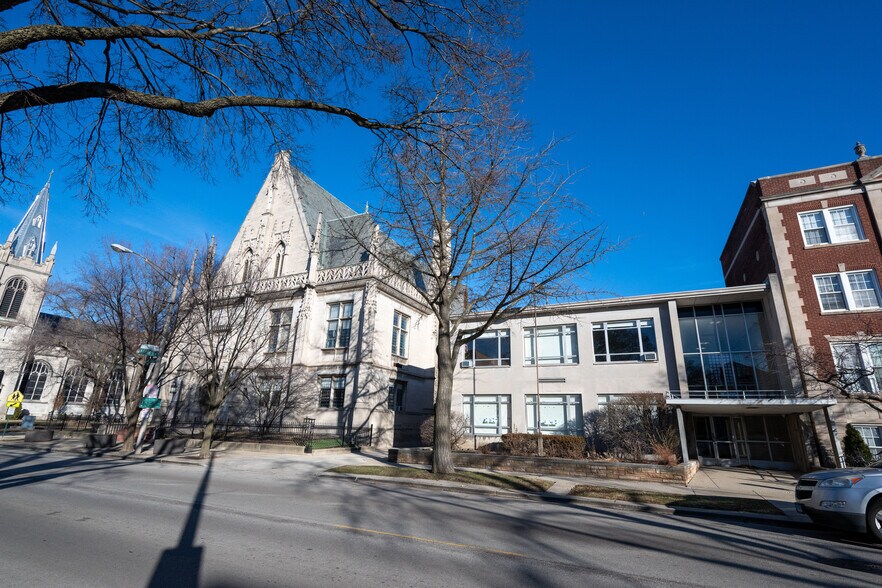More Photos Of 200 S Oak Park Ave, Oak Park Schools For Sale