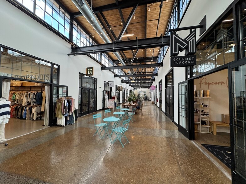 More Photos Of 3814 Charlotte Ave, Nashville General Retail For Lease