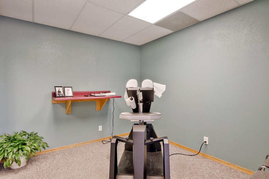 More Photos Of 1919 W Central Ave, El Dorado Warehouse For Lease