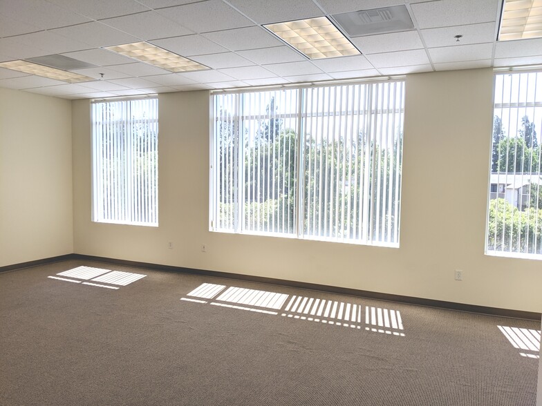 More Photos Of 1116 Cadillac Ct, Milpitas Flex For Sale