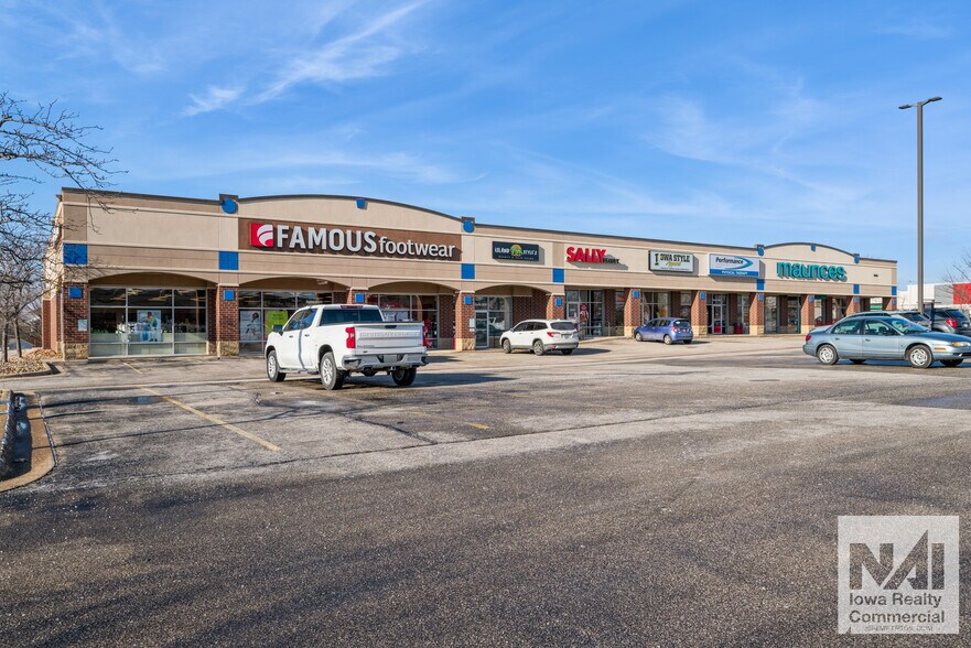 More Photos Of 3620 Edgewood Rd SW, Cedar Rapids Freestanding For Lease