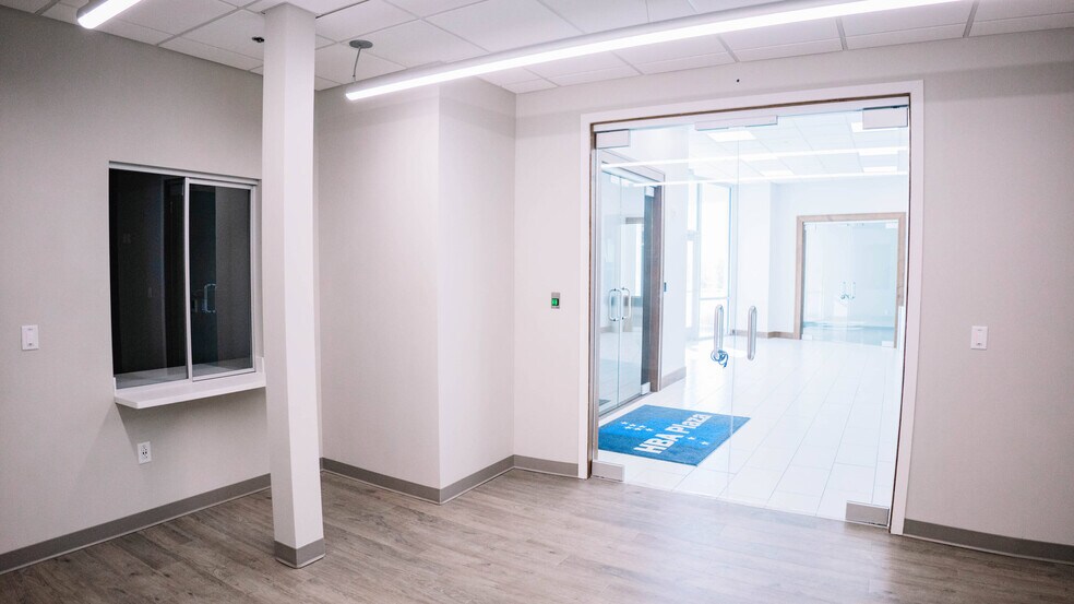 More Photos Of 38 W 13775 S, Draper Medical For Lease
