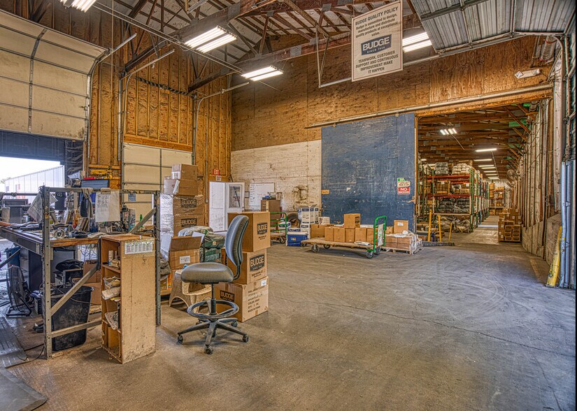 More Photos Of 1137 1st St, Henderson Warehouse For Lease