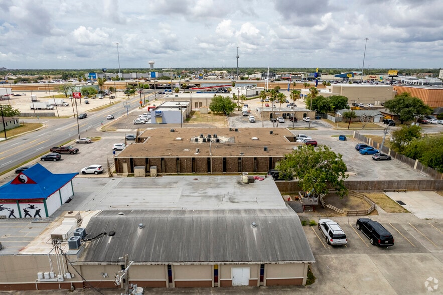 More Photos Of 4949 Everhart Rd, Corpus Christi Loft Creative Space For Lease