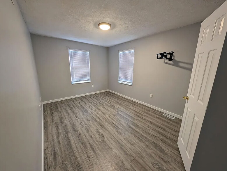 More Photos Of 4220 16th St, Detroit Multifamily For Sale