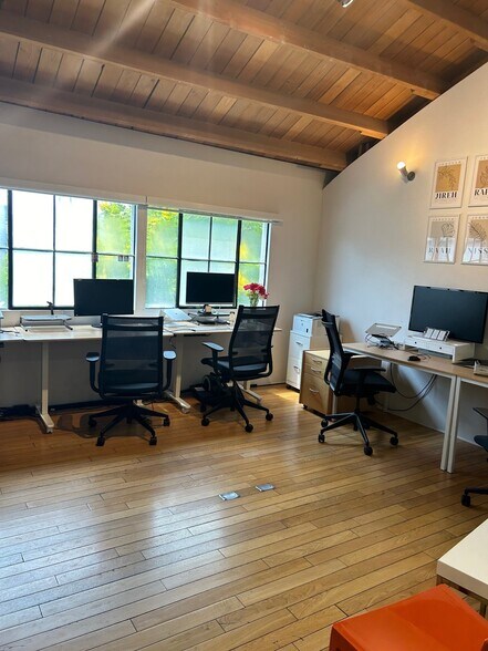 More Photos Of 2254 S Sepulveda Blvd, Los Angeles Loft Creative Space For Sale