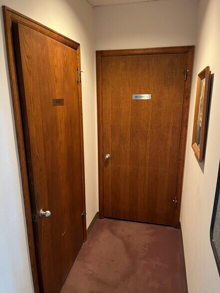 More Photos Of 1074 S Alkire St, Lakewood Office Residential For Lease