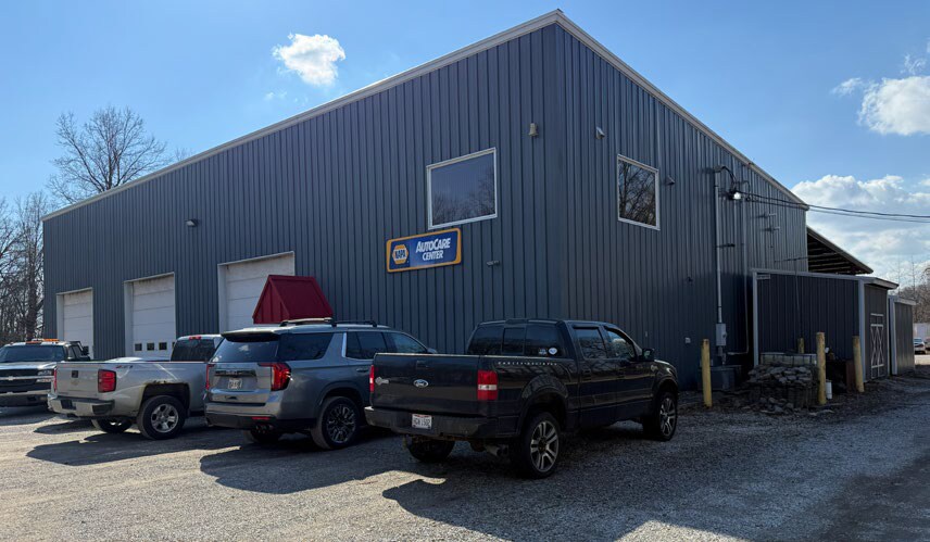Primary Photo Of 10558 Hazelton-Etna SW rd, Pataskala Warehouse For Sale