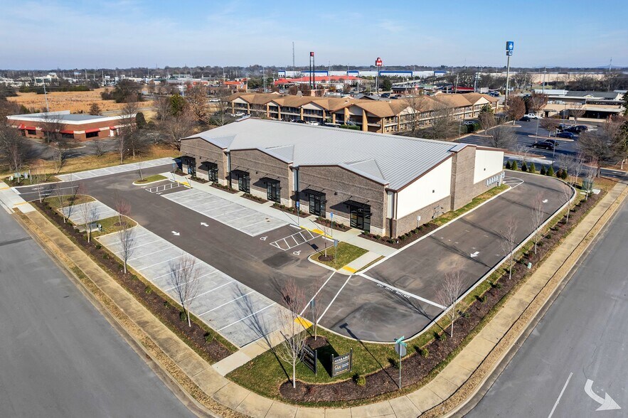 More Photos Of 1925 Business Campus Dr, Murfreesboro Service For Lease