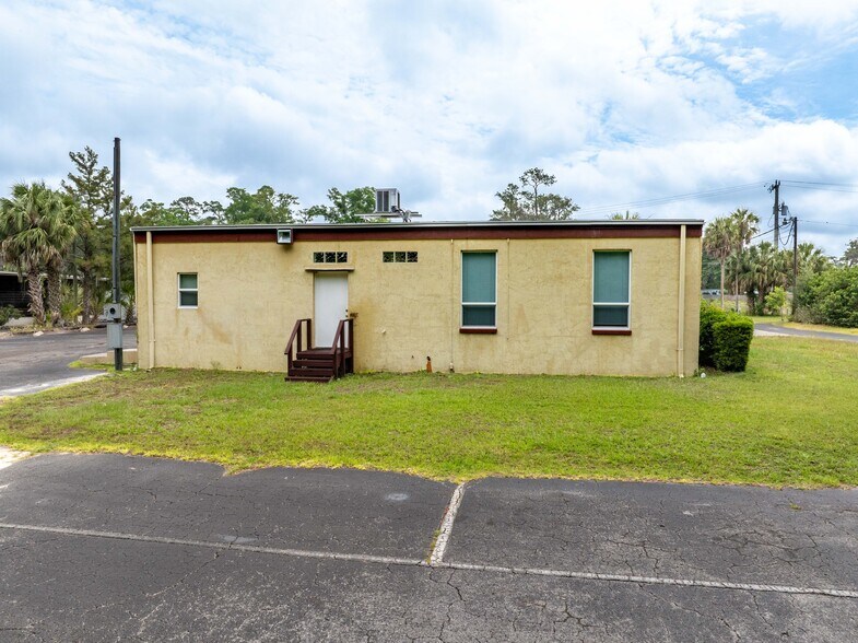 More Photos Of 1226 SW Main Blvd, Lake City Medical For Sale