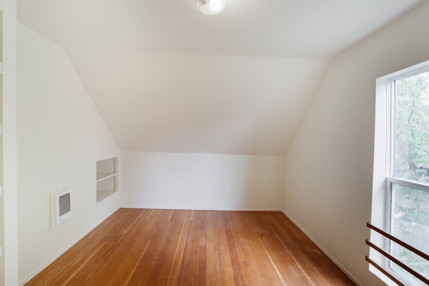 More Photos Of 1133 Irvington Dr, Eugene Land For Sale