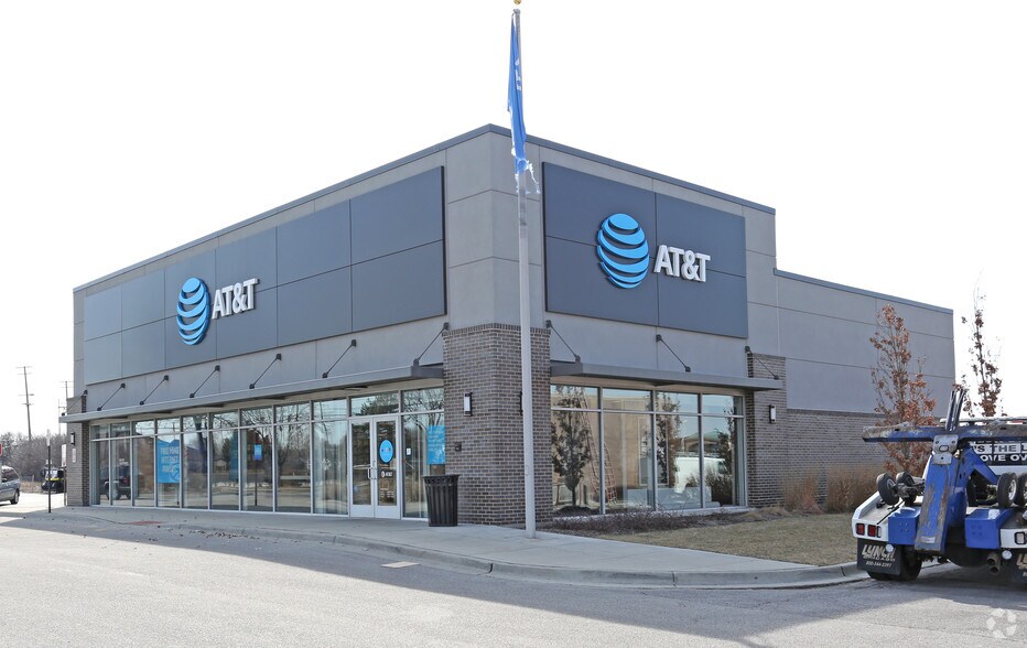 More Photos Of 1155 Golf Rd, Rolling Meadows Storefront For Sale