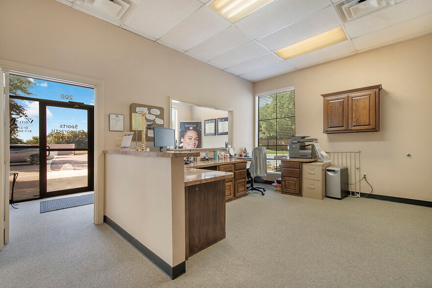 More Photos Of 1834-1836 Keller Pky, Keller Loft Creative Space For Lease