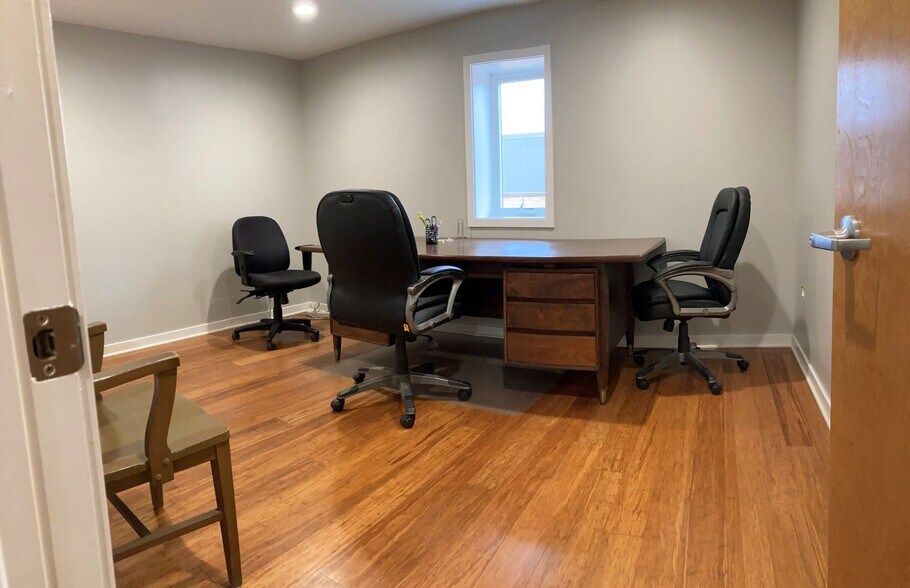 More Photos Of 407 W Galena Blvd, Aurora Office For Sale