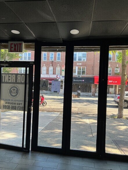 More Photos Of 3516 Ditmars Blvd, Astoria General Retail For Lease