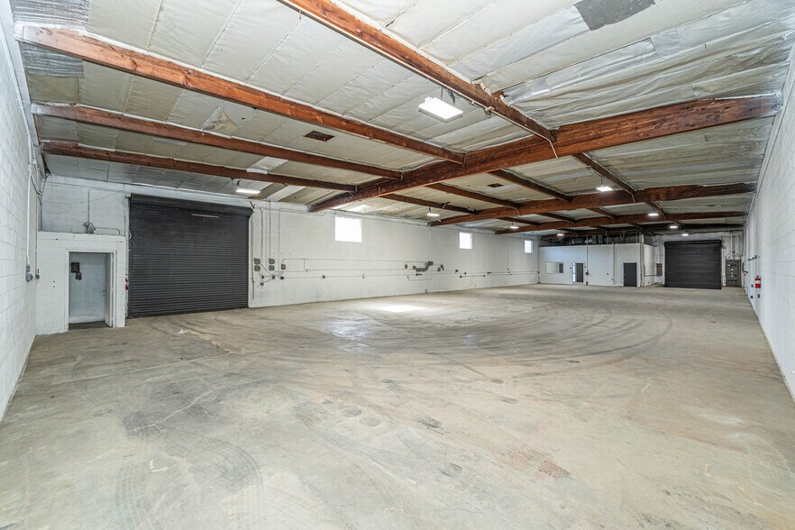 More Photos Of 934 Avila St, Los Angeles Warehouse For Sale