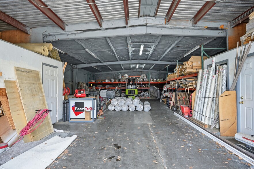 More Photos Of 3511 Redwood St, Clearlake Freestanding For Sale