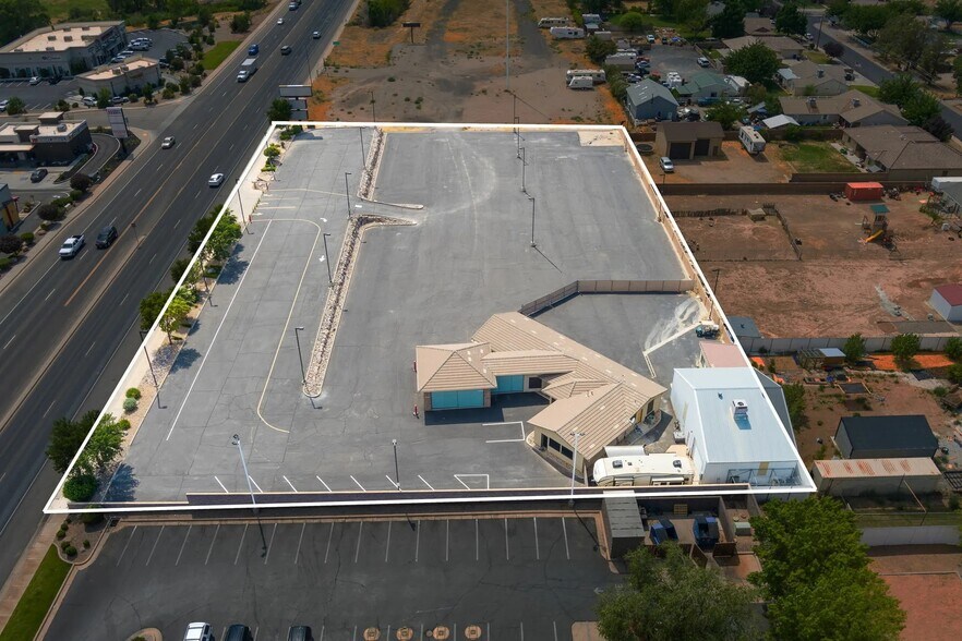 More Photos Of 1210 W State St, Hurricane General Retail For Lease
