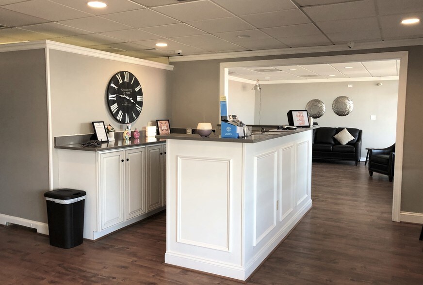 More Photos Of 4 S McCain Dr, Frederick Unknown For Lease