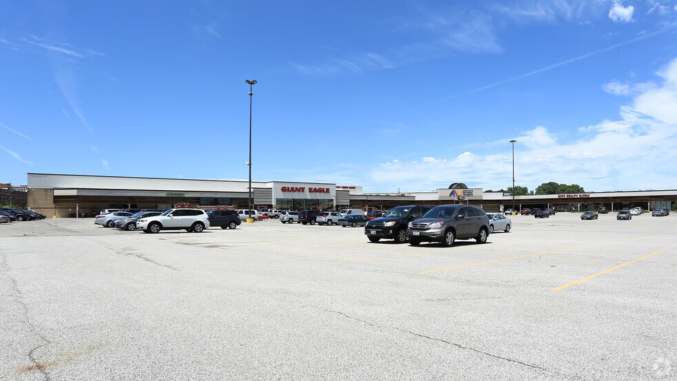 More Photos Of 27505-27845 Chardon Rd, Willoughby Hills General Retail For Lease