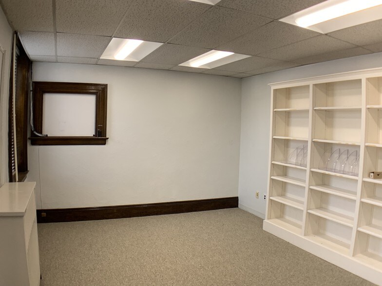 More Photos Of 1950 Massachusetts Ave, Cambridge Office Residential For Lease