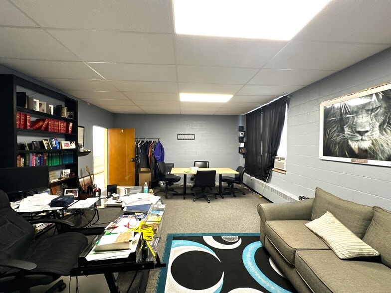 More Photos Of 1496 Swinger Dr, Dayton Religious Facility For Sale