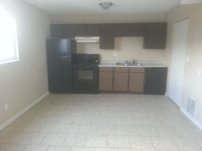 More Photos Of 6664-6670 Provincial Dr, Fountain Apartments For Sale