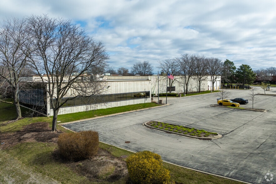 More Photos Of 851 Feehanville Dr, Mount Prospect Warehouse For Sale