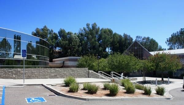 More Photos Of 741 Garden View Ct, Encinitas Medical For Lease
