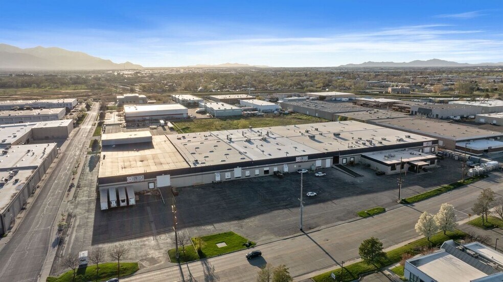 More Photos Of 2700 S 900 W, Salt Lake City Warehouse For Lease