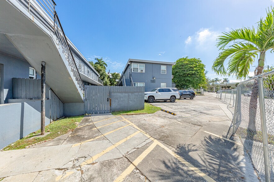 More Photos Of 1181-1191 NW 8th Street Rd, Miami Apartments For Sale