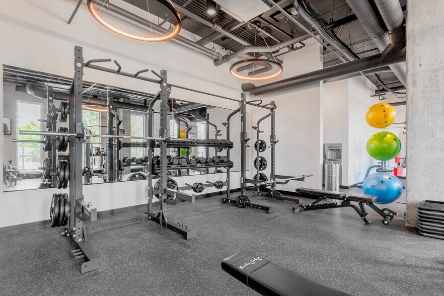 More Photos Of 2461 W 25th St, Cleveland Apartments For Lease