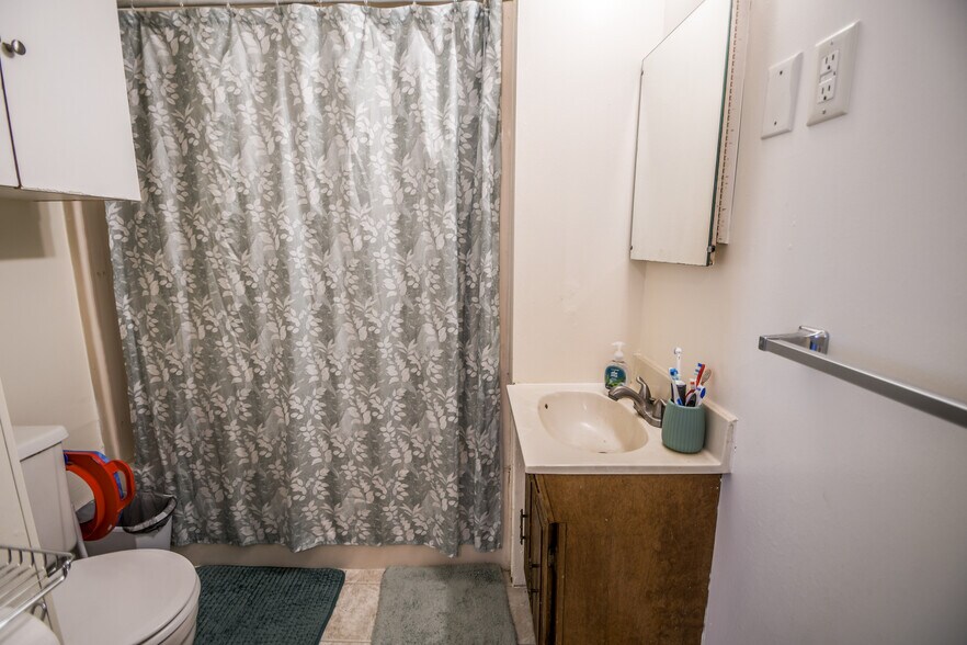 More Photos Of 1 S Main St, Richlandtown Apartments For Sale