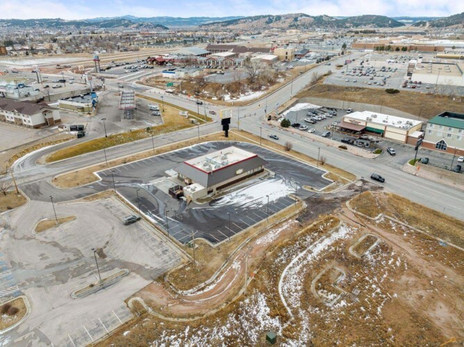 More Photos Of 2206 N LaCrosse St, Rapid City Restaurant For Sale