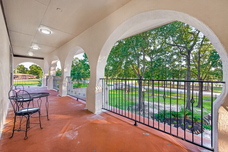 More Photos Of 21832 Rayford Rd, Humble Office For Sale