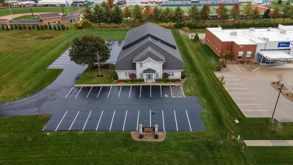 More Photos Of 1186 S State Route 157, Edwardsville Loft Creative Space For Sale
