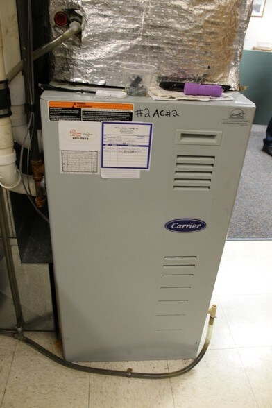 More Photos Of 2848 Memorial Dr, Two Rivers Medical For Lease