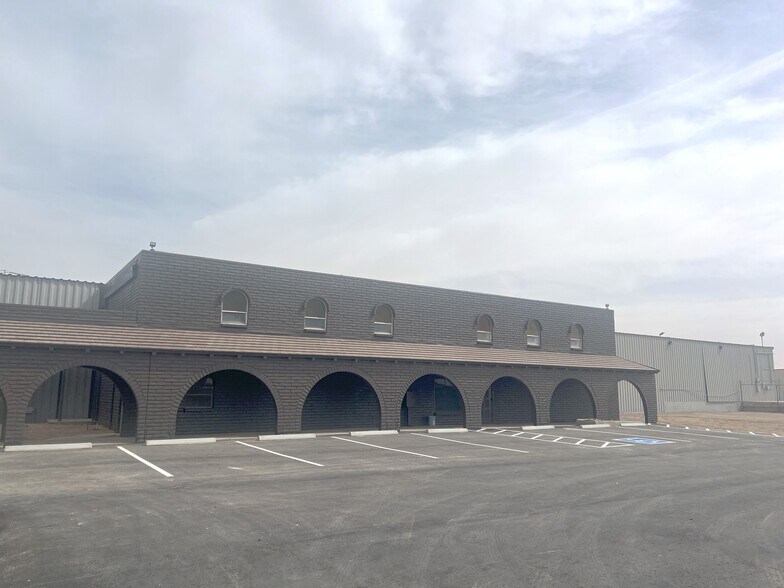 More Photos Of 3045 S Avenue 3 E, Yuma Warehouse For Lease