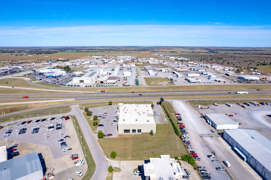 More Photos Of 4200 Carriage Way, Weatherford Medical For Sale