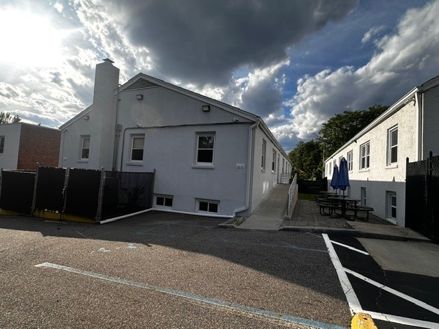 More Photos Of 48 Elm St, Huntington Office For Lease