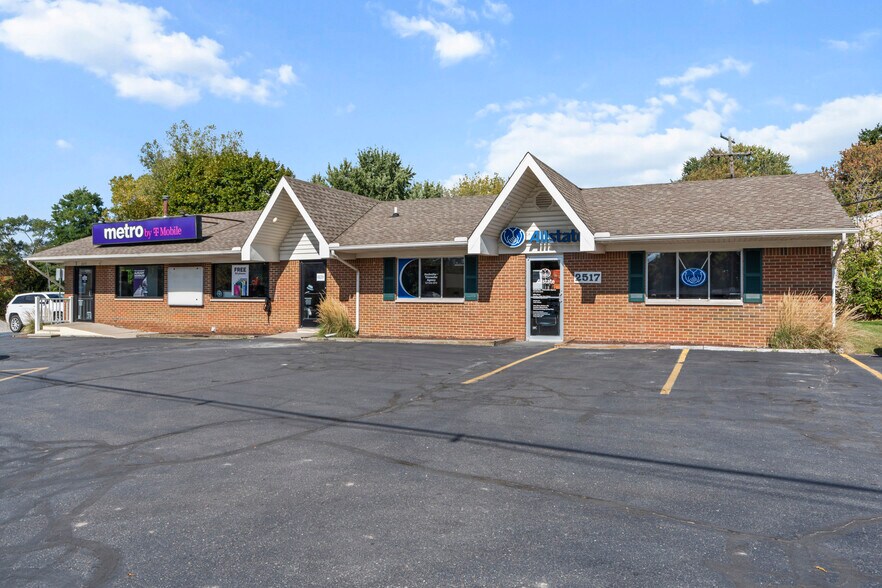 More Photos Of 2473-2517 E Grand River Ave, Howell Office For Sale