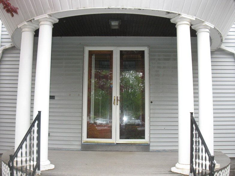 More Photos Of 215 Coram Ave, Shelton Office For Lease